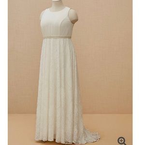 Torrid 12 Cream Wedding Dress